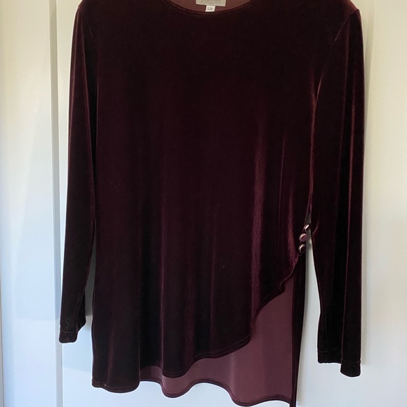 Di Marco Festive Velour Burgandy Top - Picture 1 of 3